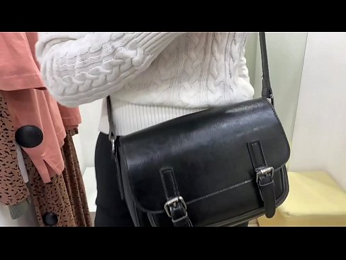 ❤️ Publiczna masturbacja młodej suki FeralBerry z dildo w przymierzalni ❤️ Fucking video at us pl.villagesexvideos.ru ❤